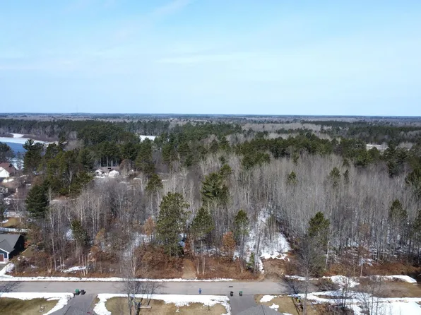 1616 S View Dr, Tomahawk, WI 54487