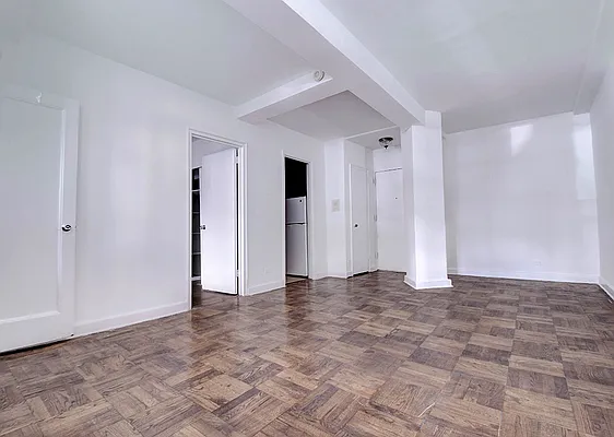 Rented by Urbane Brokerage | media 16