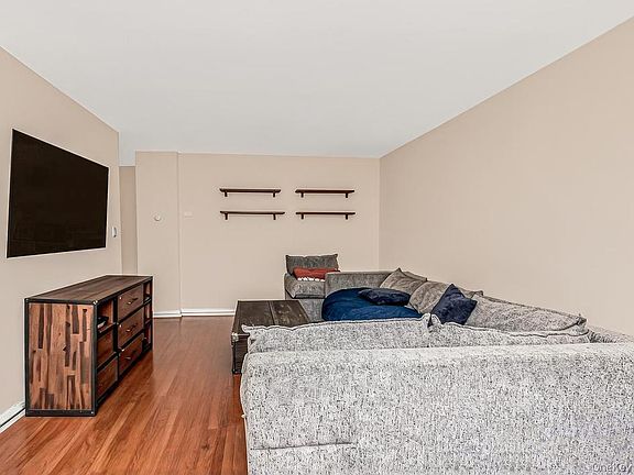 2nd image of 3636 Fieldston Road #7B