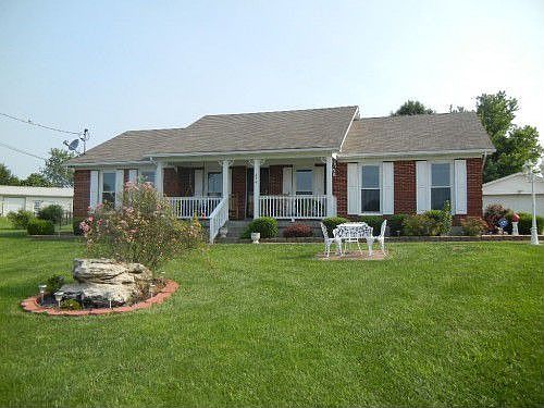 2nd image of 414 Kennedy Dr