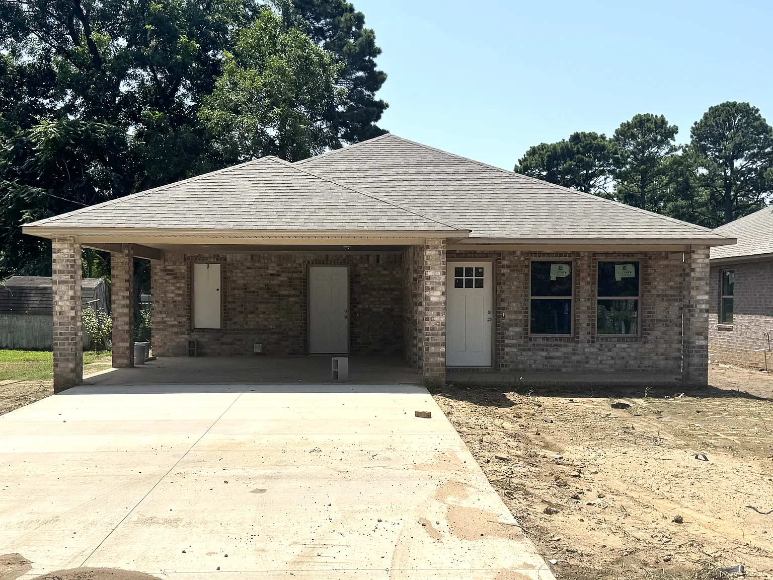 3 bed, 1296 sqft, $1,500 — Photo 1