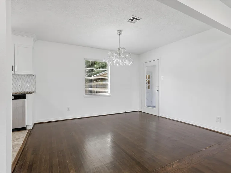 10033 Whiteside Ln — Photo 7
