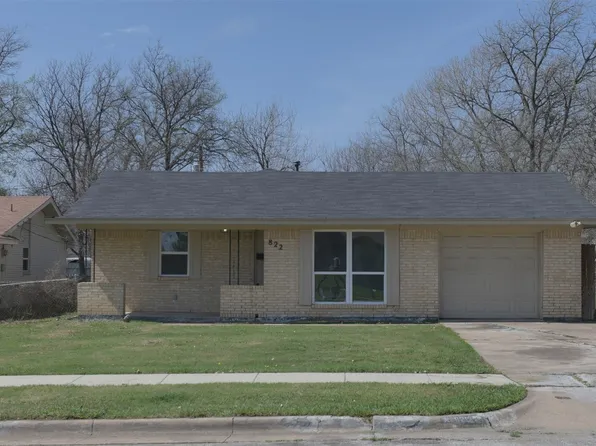 822 Manning St, Grand Prairie, TX 75051