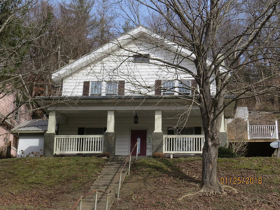 1st image of 405 Ivy St
