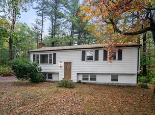 159 Walnut St, Halifax, MA 02338