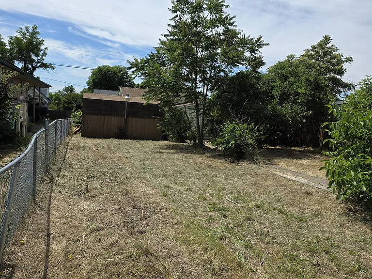 424 E Dalton Ave — Photo 6