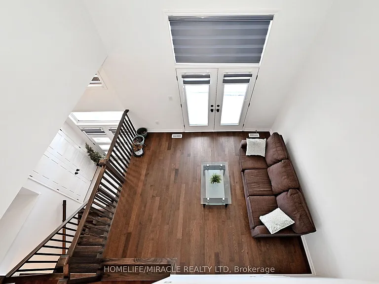 689 Mika St — Photo 36