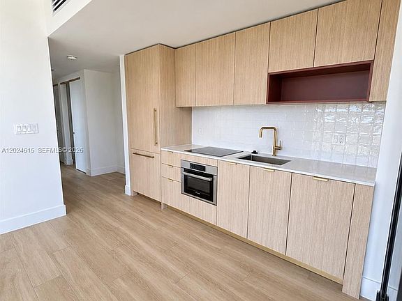 3rd image of 90 NE 32nd St #301