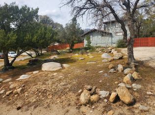 8 Juniper Ln, Wofford Heights, CA 93285