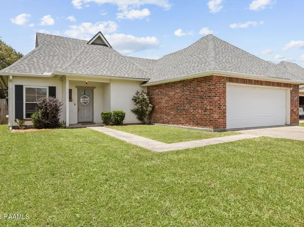 117 Katy Beth Dr, Youngsville, LA 70592