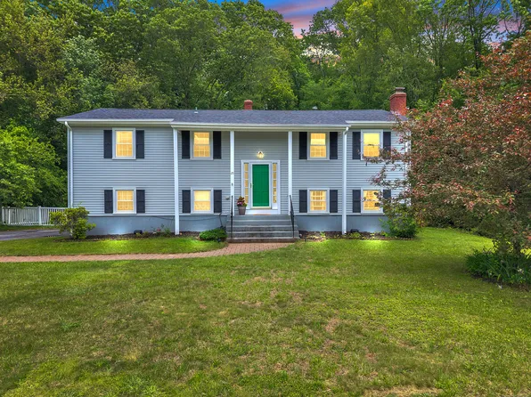 25 Meadow Drive, Ledyard, CT 06335