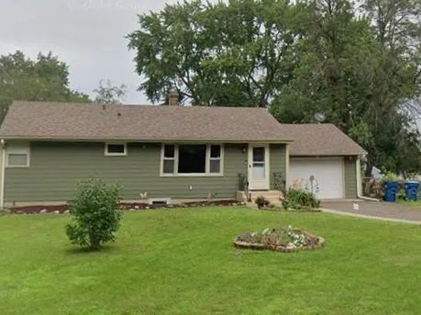 2435 Jansen Ave, White Bear Lake, MN 55110