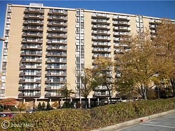 1st image of 6100 Westchester Park Dr #6-2