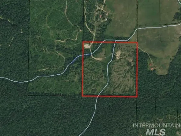 582 Ropp Rd, Priest River, ID 83856