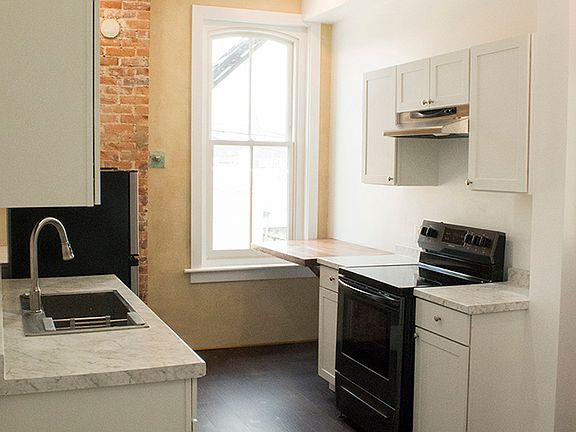 2nd image of 22 N Front St APT 3