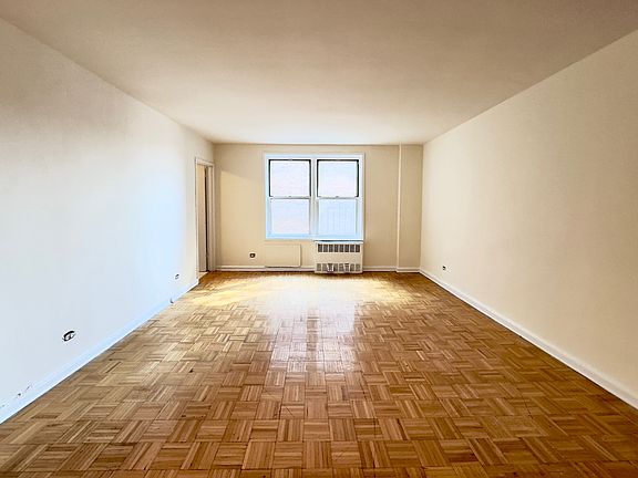 3rd image of 144-02 Barclay Ave #4L