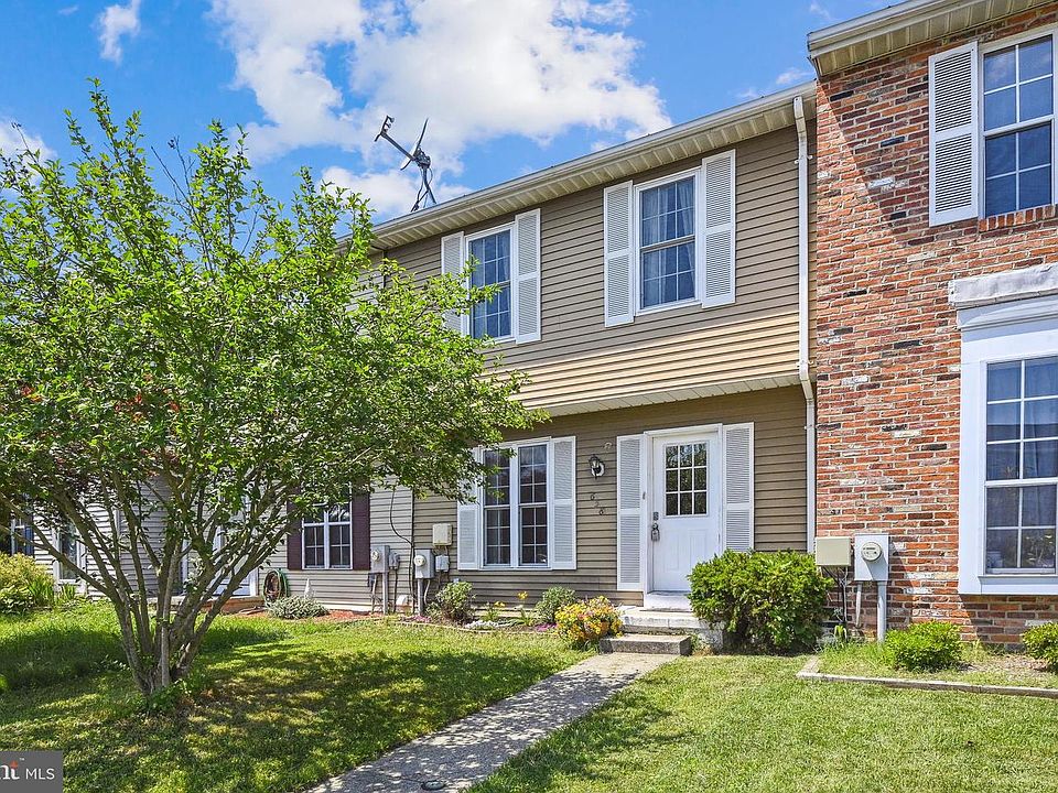 1st image of 658 Paddle Wheel Ct W