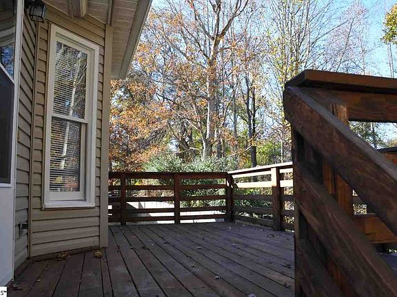 2nd image of 205 Pinonwood Dr