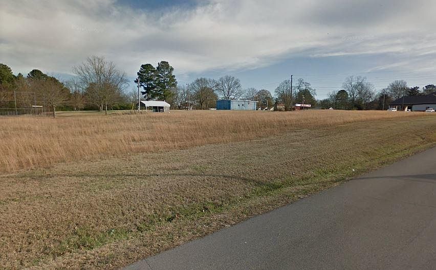 2nd image of 200 S General Collins Dr
