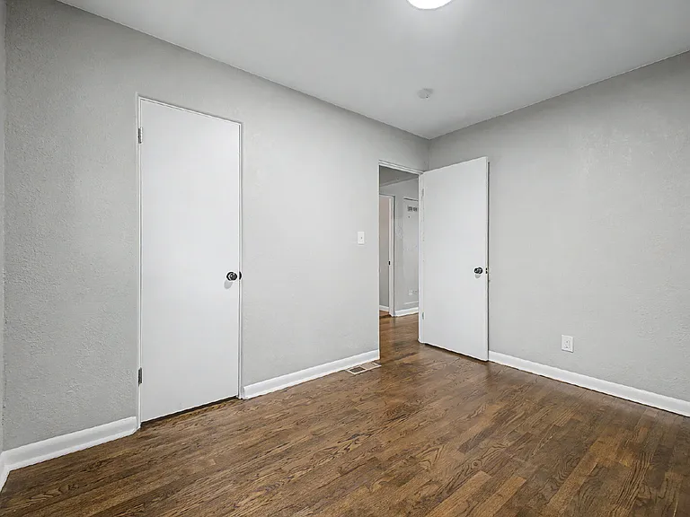 2912 S Delaware St — Photo 14