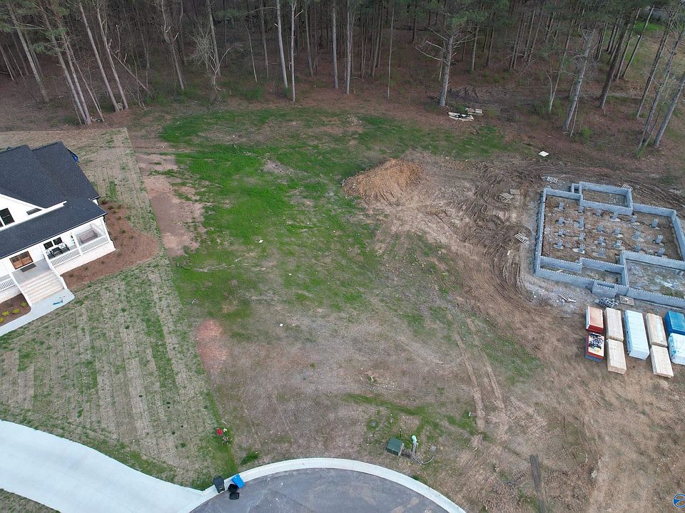 2nd image of 184 Spring Creek Cv