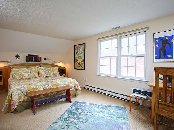 1041-104 Beaver Pond Rd