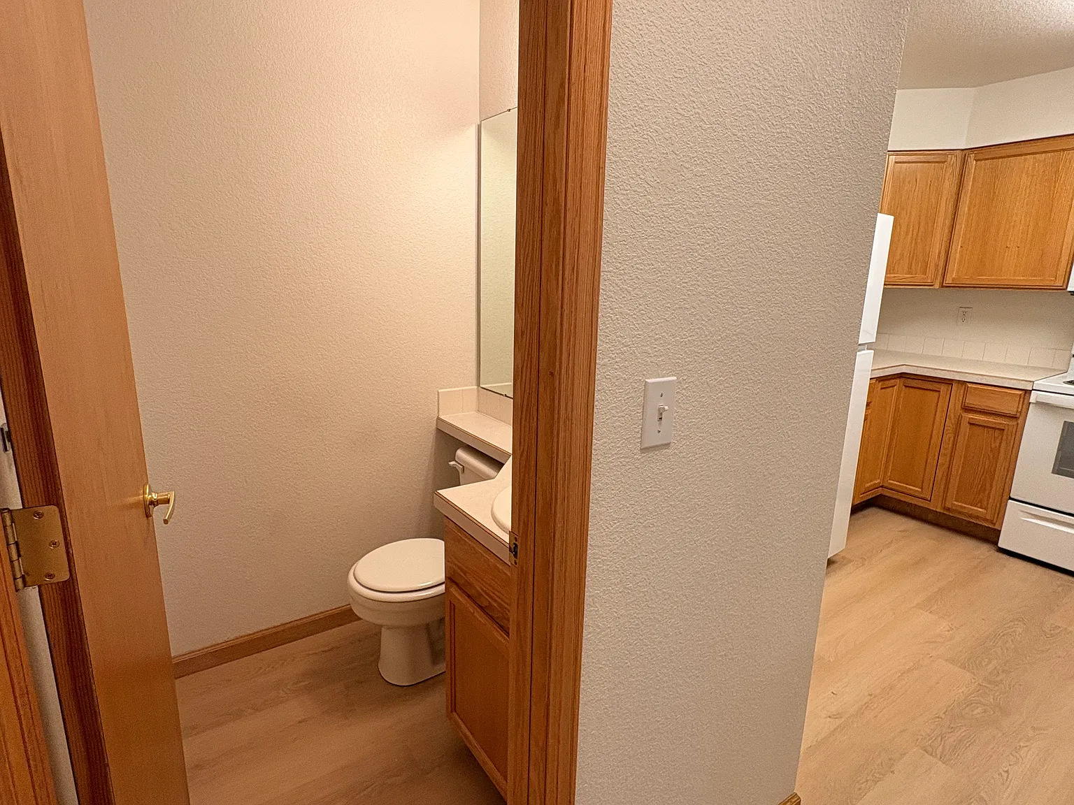 3 bed, 2.5 bath, 1350 sqft, $2,350 — Photo 3