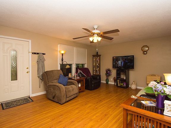 5th image of 123 Mossland Dr
