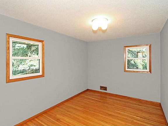 Big Bedrooms!