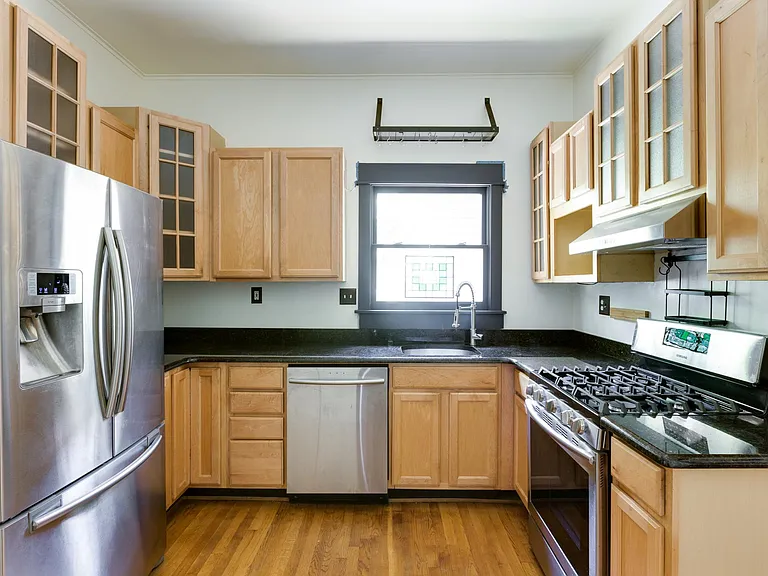 116 Warren St NE — Photo 22