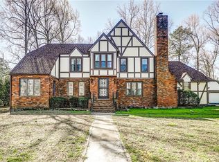 307 Rollingview Dr, Sandston, VA 23150