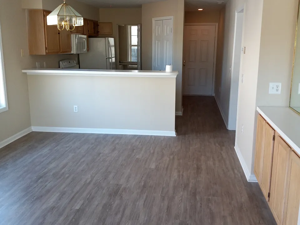 589 Blue River Ct #4F
