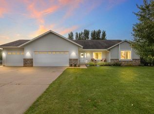 5757 Kingfisher Dr, Stevens Point, WI 54482