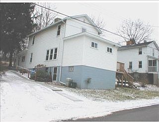 5th image of 209 Orchard St