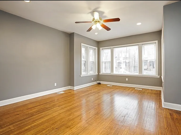 1049 N Massasoit Ave #1 — Photo 8