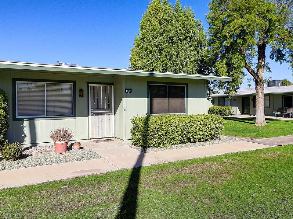 1st image of 10892 W Santa Fe Dr