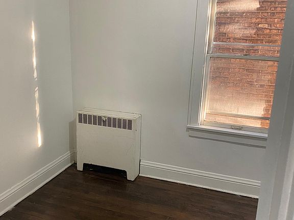 5th image of 3915 Alder St APT 1