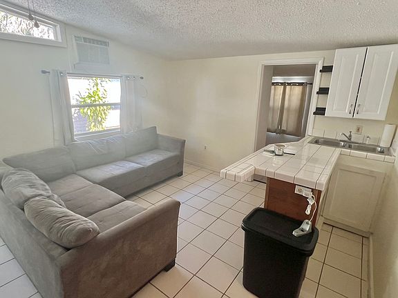 2nd image of 314 3rd Ave SW APT 2