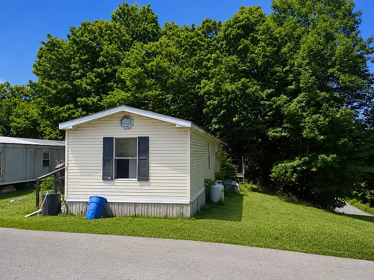 17 Murphy Ln — Photo 4