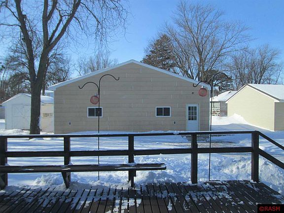 4th image of 714 10th St S
