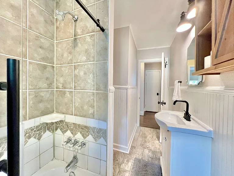 2637 Chesterfield Ave — Photo 14