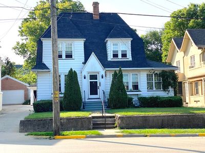 412 E 2nd St, Dixon, IL, 61021