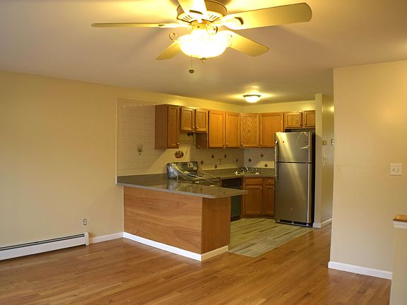 3rd image of 2927 Martin Ct #2