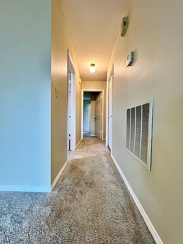 Remodeled 3BR in Mountain Park | Primary Suite + Deck | Lake Oswego Photo 1