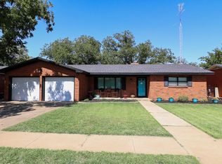2212 S 4th St, Lamesa, TX 79331