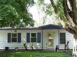 1417 Hollycrest Dr, Champaign, IL 61821