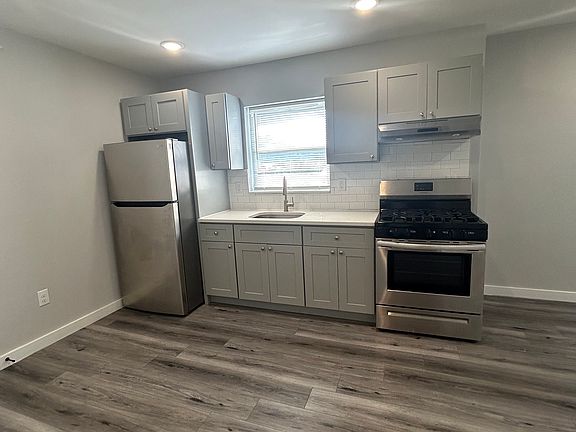 3rd image of 107 Beech St #501