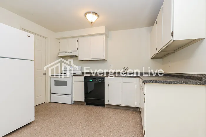 7973 Mount Hood — Photo 7