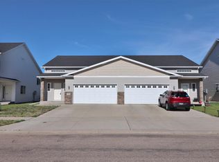 73 Mulberry Loop, Minot, ND 58703
