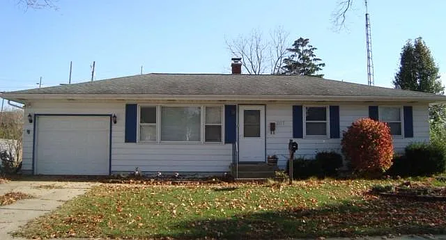 207 Belden St photo 1